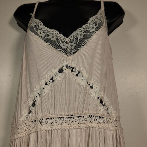 POL Knit Romper Womens S Beige Lace Stretch Pockets Boho Neutral Comfy Beachy - Picture 8 of 12